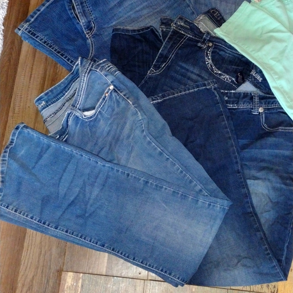 🚨 13 pair name brand jeans 12-14 🚨